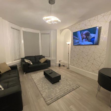 Апартаменти Heaton Park Road Professional Lets Ньюкасл-апон-Тайн Екстер'єр фото